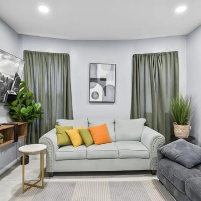 Spacious 6BR/2BA Family Home – Minutes from NYC