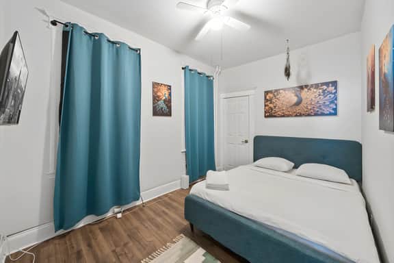 Huge Home | Sleeps 10+ | Minutes from NYC