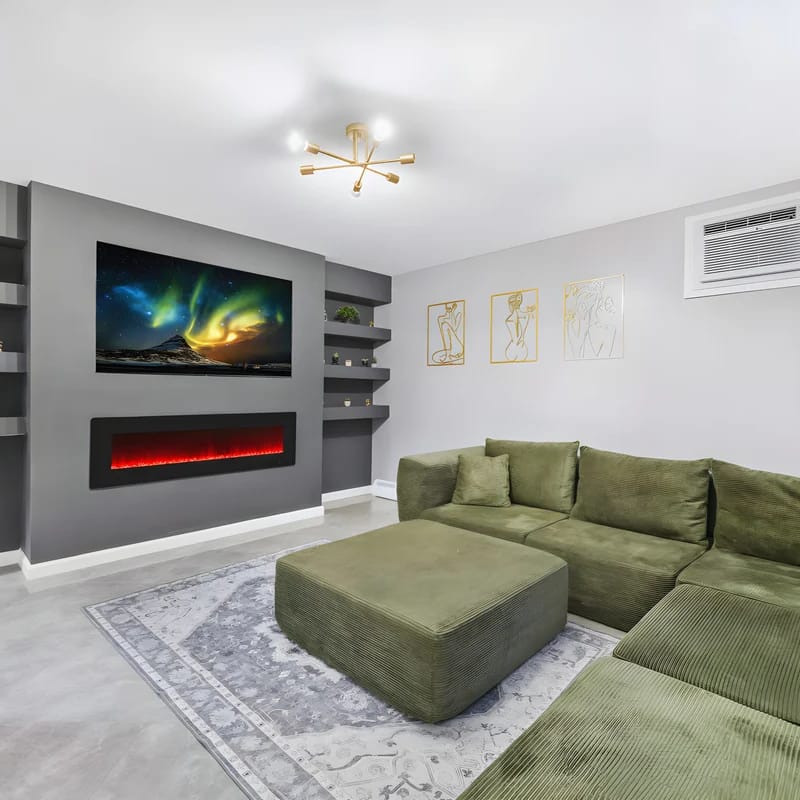 30 seconds to NYC Train | Sleeps 12| Free Parking